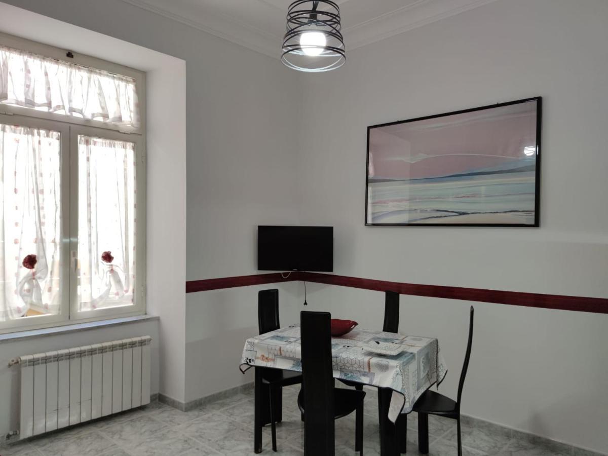 Gevynapule Apartment Naples Exterior photo